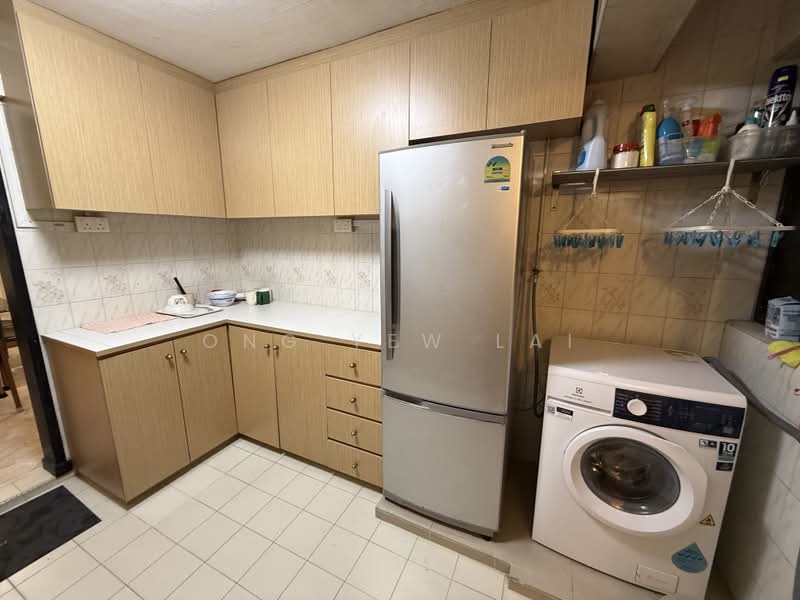 17 Beach Road, 17 Beach Road, 3 Bedrooms, 828 sqft, HDB Flat For Rent, by Ong Yew Lai, 500196492 - Kitchen - PropertyGuru.com.sg