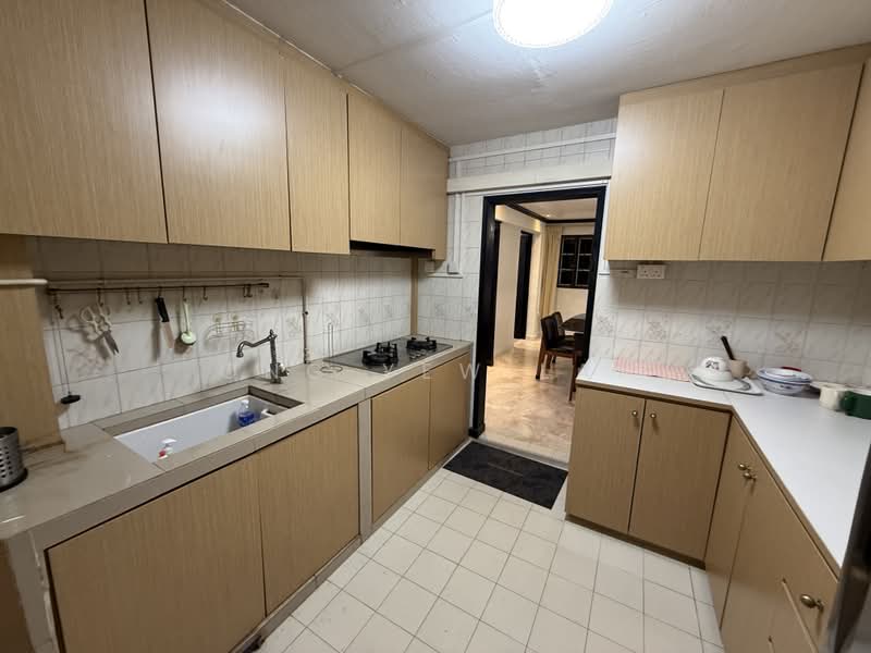 17 Beach Road, 17 Beach Road, 3 Bedrooms, 828 sqft, HDB Flat For Rent, by Ong Yew Lai, 500196492 - Kitchen - PropertyGuru.com.sg