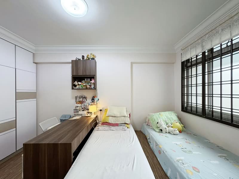 739 Jurong West Street 73, 739 Jurong West Street 73, 3 Bedrooms, 1,141 sqft, HDB Flat For Sale, by Kyle Low, 500196496 - Bedroom - PropertyGuru.com.sg