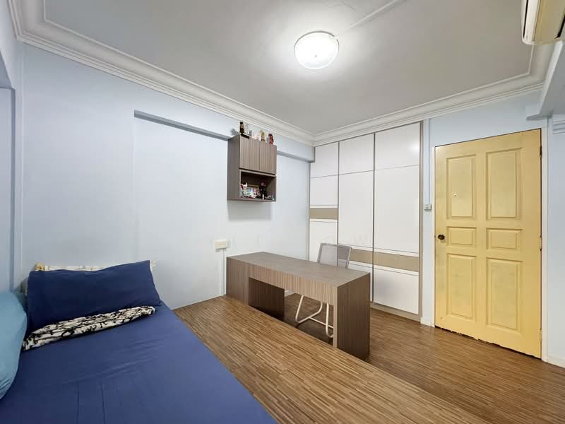 739 Jurong West Street 73, 739 Jurong West Street 73, 3 Bedrooms, 1,141 sqft, HDB Flat For Sale, by Kyle Low, 500196496 - Bedroom - PropertyGuru.com.sg