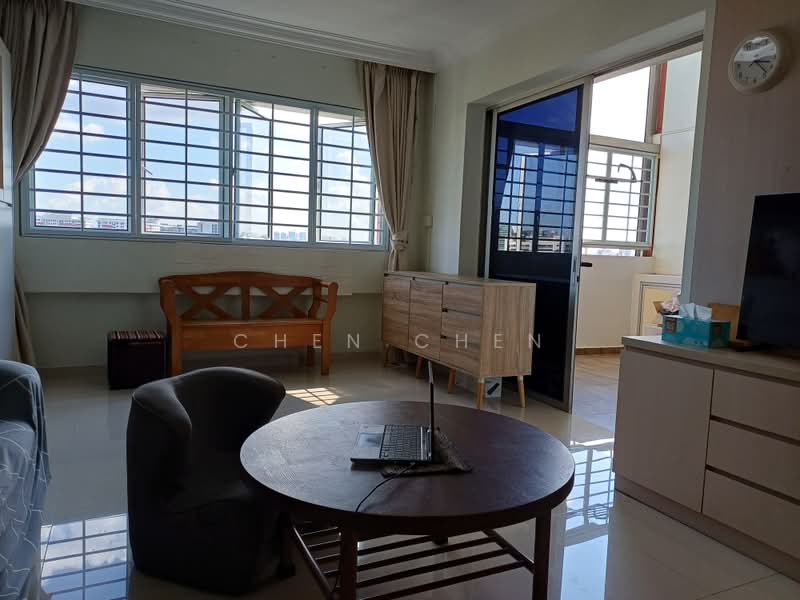 222 Hougang Street 21, 222 Hougang Street 21, 3 Bedrooms, 1,593 sqft, HDB Flat For Sale, by Chen Chen, 500196497 - Living Room - PropertyGuru.com.sg