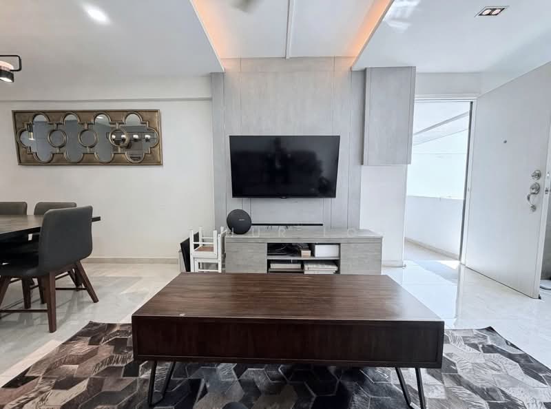 71 Bedok South Road, 71 Bedok South Road, 3 Bedrooms, 990 sqft, HDB Flat For Sale, by Arthur Loo, 500196507 - Living Room - PropertyGuru.com.sg