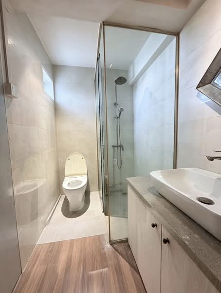 71 Bedok South Road, 71 Bedok South Road, 3 Bedrooms, 990 sqft, HDB Flat For Sale, by Arthur Loo, 500196507 - Bathroom - PropertyGuru.com.sg