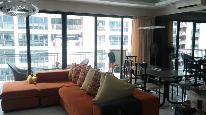 Riverparc Residence, 90 Punggol Drive, 4 Bedrooms, 1,346 sqft, Executive Condominium For Sale, by Doreen Tan, 500196514 - Living Room - PropertyGuru.com.sg