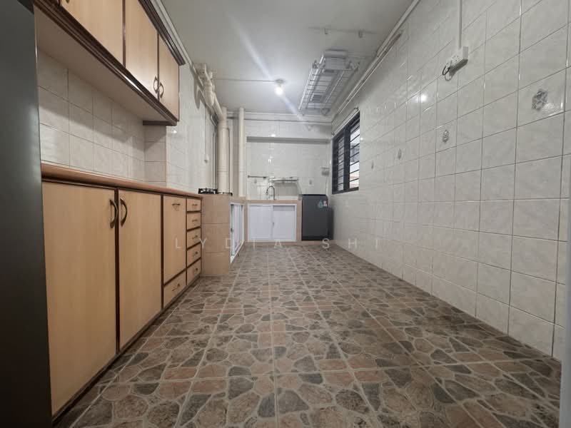 351 Ang Mo Kio Street 32, 351 Ang Mo Kio Street 32, 3 Bedrooms, 1,184 sqft, HDB Flat For Sale, by Lydia Shi, 500196515 - Kitchen - PropertyGuru.com.sg