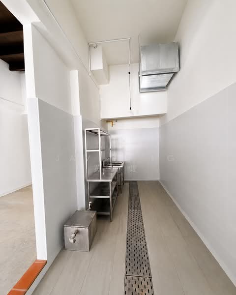 Geylang Road Lorong 44, 99 Geylang Road, 1,200 sqft, Shop / Shophouse For Rent, by Javier Ng 黄允健, 500196517 - Kitchen - CommercialGuru.com.sg