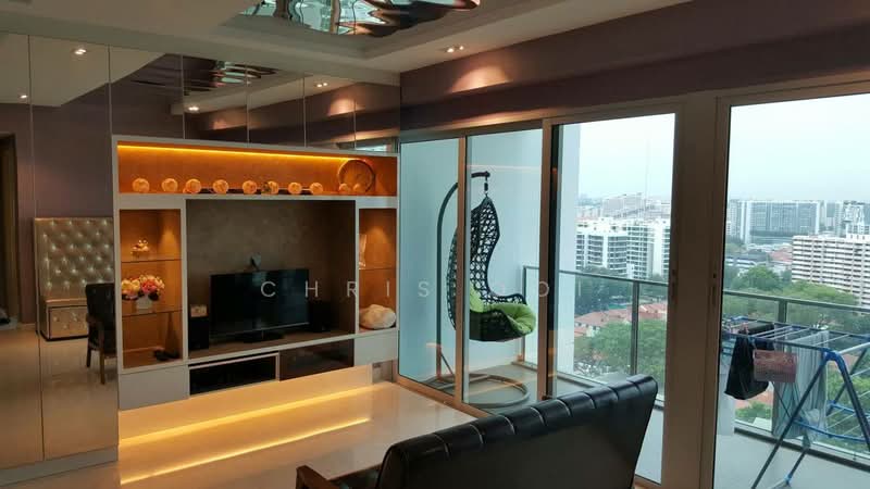 Eight Riversuites, 2 Whampoa East, 2 Bedrooms, 807 sqft, Condominium For Sale, by Chris Ooi, 500196524 - Living Room - PropertyGuru.com.sg