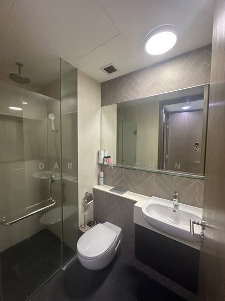 The Centren, 1 Lorong 27 Geylang, Room Rental, 220 sqft, Apartment For Rent, by Darren Chin, 500196528 - Bathroom 1 - PropertyGuru.com.sg