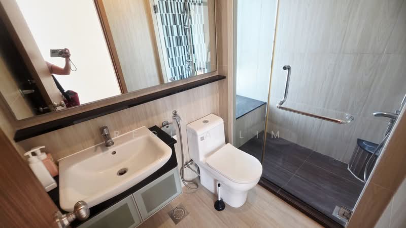 One Leicester, 1 Leicester Road, 3 Bedrooms, 1,206 sqft, Condominium For Rent, by Regina Lim, 500196531 - Common Bathroom - PropertyGuru.com.sg