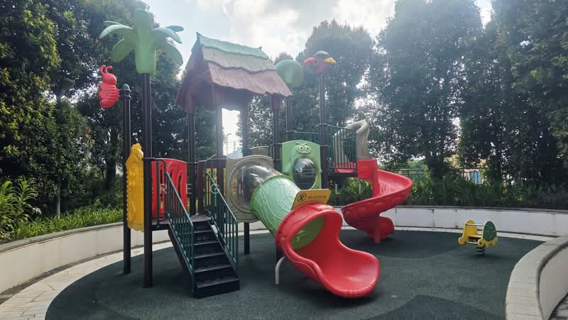 One Leicester, 1 Leicester Road, 3 Bedrooms, 1,206 sqft, Condominium For Rent, by Regina Lim, 500196531 - Playground - PropertyGuru.com.sg