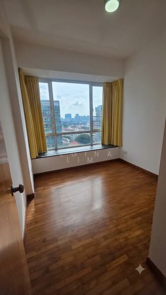 One Leicester, 1 Leicester Road, 3 Bedrooms, 1,206 sqft, Condominium For Rent, by Regina Lim, 500196531 - Master Bedroom - PropertyGuru.com.sg