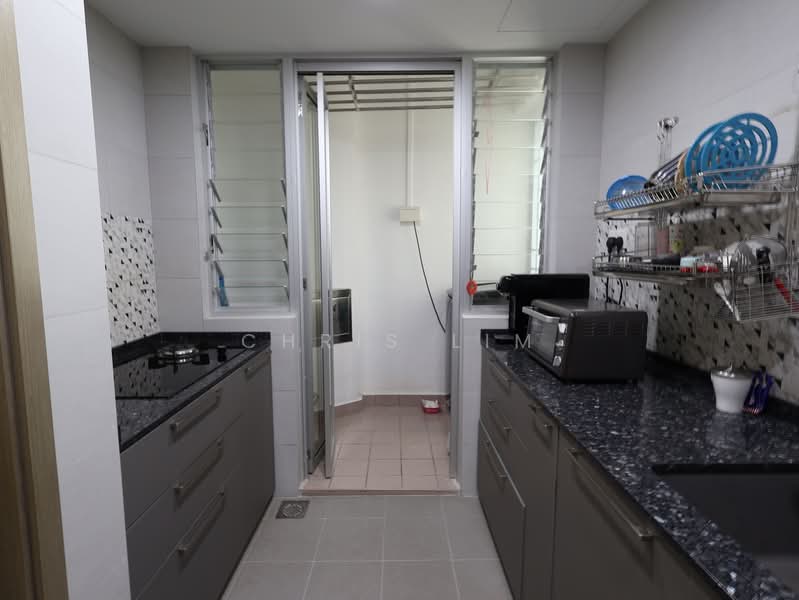 Maysprings, 2 Petir Road, 2 Bedrooms, 807 sqft, Apartment For Sale, by Chris Lim, 500196532 - Kitchen - PropertyGuru.com.sg