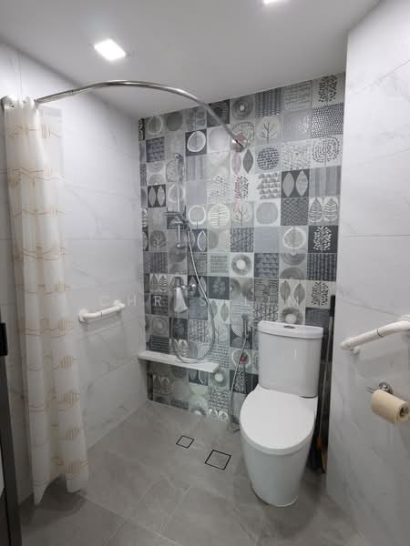 Maysprings, 2 Petir Road, 2 Bedrooms, 807 sqft, Apartment For Sale, by Chris Lim, 500196532 - Bathroom - PropertyGuru.com.sg