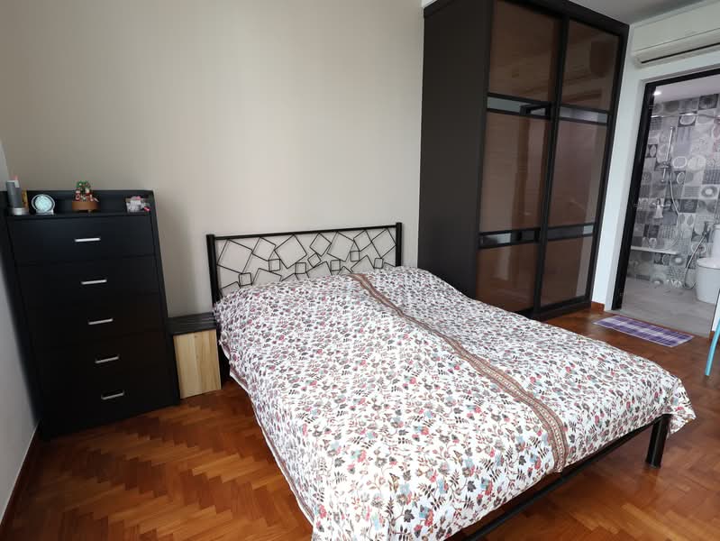 Maysprings, 2 Petir Road, 2 Bedrooms, 807 sqft, Apartment For Sale, by Chris Lim, 500196532 - Master Bedroom - PropertyGuru.com.sg