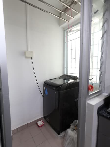Maysprings, 2 Petir Road, 2 Bedrooms, 807 sqft, Apartment For Sale, by Chris Lim, 500196532 - Service Yard - PropertyGuru.com.sg