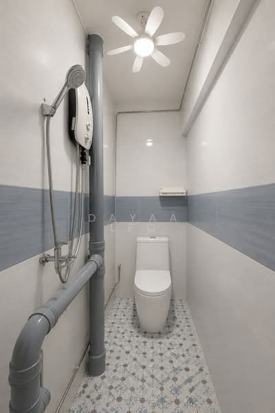 93 Commonwealth Drive, 93 Commonwealth Drive, 2 Bedrooms, 646 sqft, HDB Flat For Sale, by Dayaa Leo, 500196533 - Bathroom - PropertyGuru.com.sg