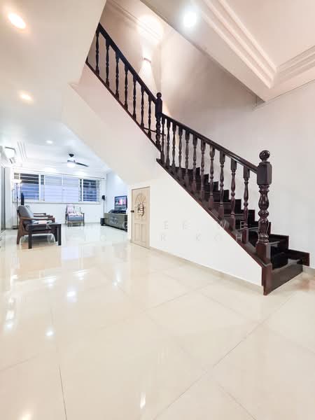 287 Choa Chu Kang Avenue 2, 287 Choa Chu Kang Avenue 2, 4 Bedrooms, 1,571 sqft, HDB Flat For Sale, by Koh Chee Wei (Victor Koh), 500196542 - Living Room - PropertyGuru.com.sg