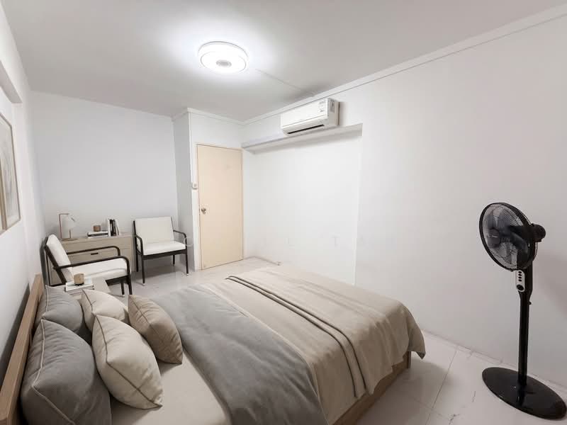 62 Lorong 4 Toa Payoh, 62 Lorong 4 Toa Payoh, 3 Bedrooms, 1,302 sqft, HDB Flat For Sale, by Novell Tan, 500196549 - Bedroom - PropertyGuru.com.sg