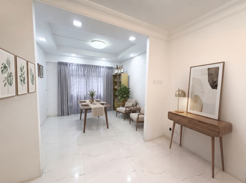 62 Lorong 4 Toa Payoh, 62 Lorong 4 Toa Payoh, 3 Bedrooms, 1,302 sqft, HDB Flat For Sale, by Novell Tan, 500196549 - Living Room - PropertyGuru.com.sg