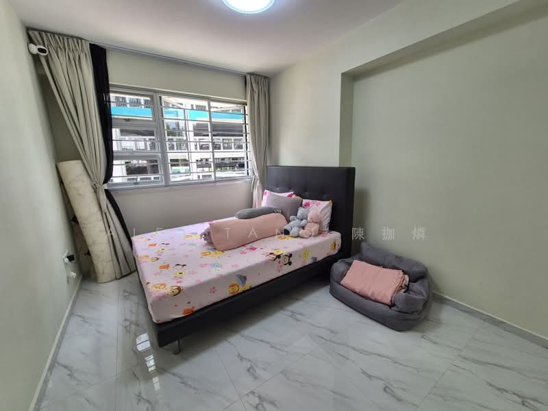 783A Woodlands Rise, 783A Woodlands Rise, 3 Bedrooms, 1,001 sqft, HDB Flat For Sale, by Alex Tang 陳拁燐, 500196558 - Bedroom - PropertyGuru.com.sg