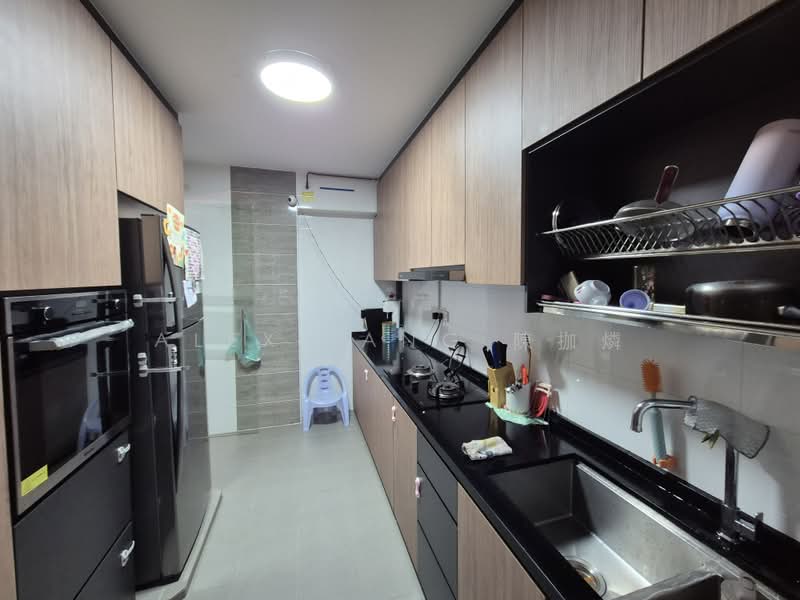783A Woodlands Rise, 783A Woodlands Rise, 3 Bedrooms, 1,001 sqft, HDB Flat For Sale, by Alex Tang 陳拁燐, 500196558 - Kitchen - PropertyGuru.com.sg
