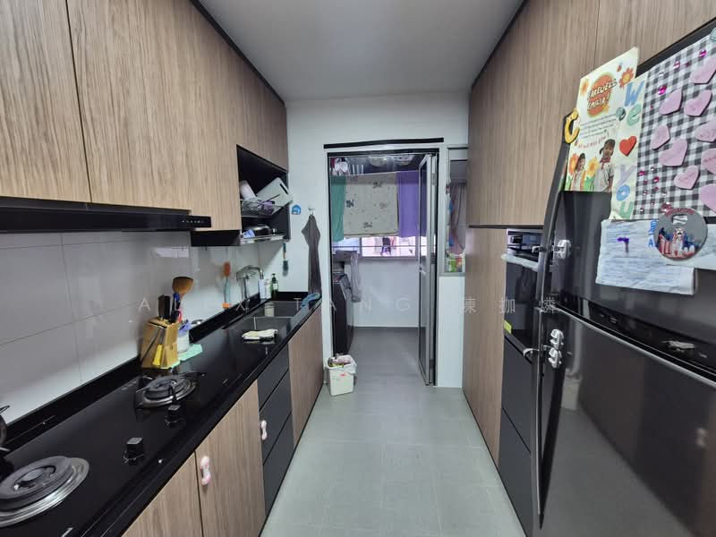 783A Woodlands Rise, 783A Woodlands Rise, 3 Bedrooms, 1,001 sqft, HDB Flat For Sale, by Alex Tang 陳拁燐, 500196558 - Kitchen - PropertyGuru.com.sg