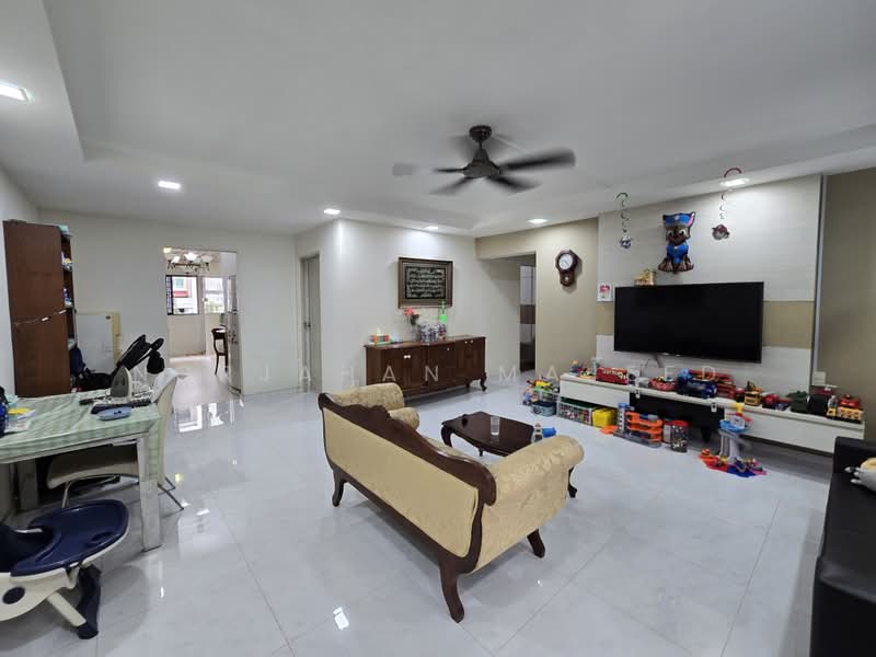 252 Bangkit Road, 252 Bangkit Road, 3 Bedrooms, 1,120 sqft, HDB Flat For Sale, by Norjahan Majeed, 500196559 - Living Room - PropertyGuru.com.sg