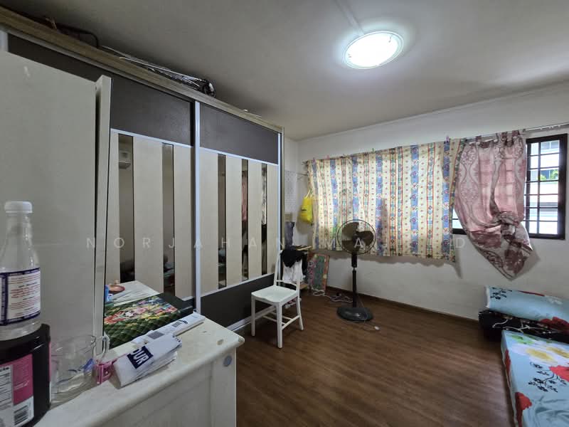 252 Bangkit Road, 252 Bangkit Road, 3 Bedrooms, 1,120 sqft, HDB Flat For Sale, by Norjahan Majeed, 500196559 - Bedroom - PropertyGuru.com.sg