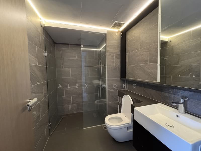 Affinity At Serangoon, 30 Serangoon North Avenue 1, 1 Bedroom, 538 sqft, Condominium For Sale, by Alex Wong, 500196567 - Bathroom - PropertyGuru.com.sg