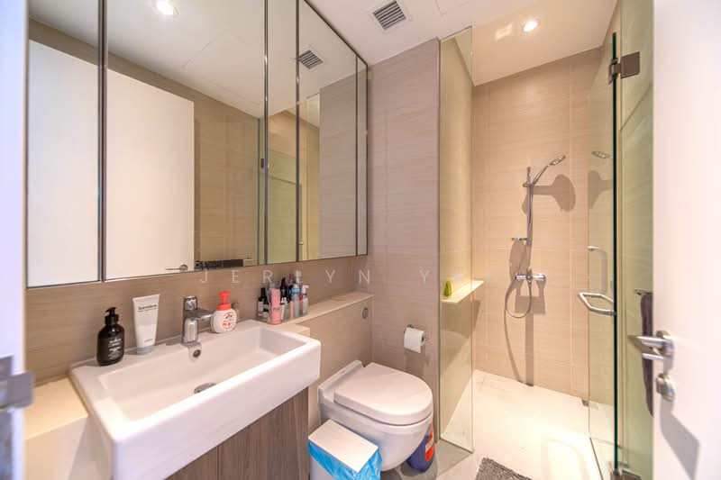 Seventy St Patrick's, 78 Saint Patrick's Road, 2 Bedrooms, 872 sqft, Condominium For Sale, by Jerlyn Yan, 500196582 - Bathroom - PropertyGuru.com.sg
