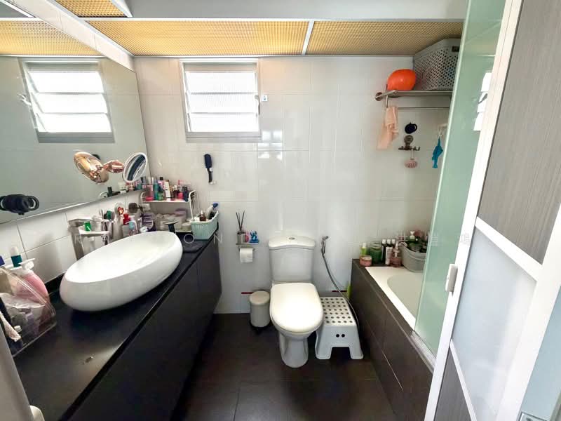 162A Rivervale Crescent, 162A Rivervale Crescent, 3 Bedrooms, 1,216 sqft, HDB Flat For Sale, by Raymond Ang 洪愷鴻, 500196592 - PropertyGuru.com.sg