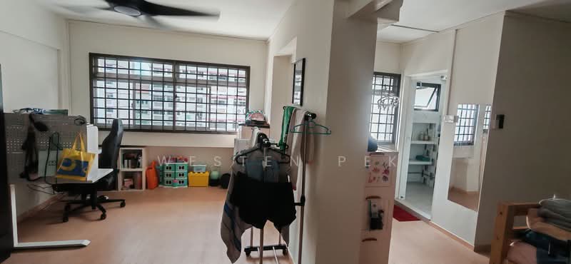 751 Choa Chu Kang North 5, 751 Choa Chu Kang North 5, 3 Bedrooms, 1,378 sqft, HDB Flat For Sale, by Westen Pek, 500196608 - Master Room & Connecting Room - PropertyGuru.com.sg