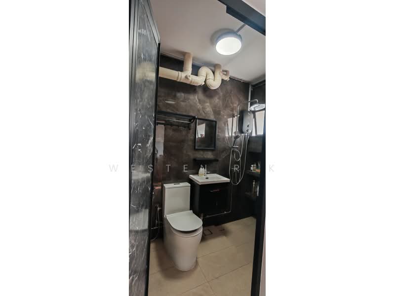 751 Choa Chu Kang North 5, 751 Choa Chu Kang North 5, 3 Bedrooms, 1,378 sqft, HDB Flat For Sale, by Westen Pek, 500196608 - Common Bathroom - PropertyGuru.com.sg