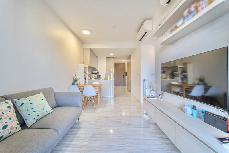 Parc Esta, 822 Sims Avenue, 2 Bedrooms, 743 sqft, Condominium For Sale, by Caleb Peh, 500196617 - Living Room - PropertyGuru.com.sg