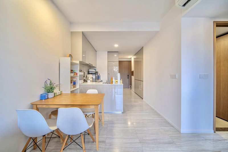 Parc Esta, 822 Sims Avenue, 2 Bedrooms, 743 sqft, Condominium For Sale, by Caleb Peh, 500196617 - Living Room - PropertyGuru.com.sg