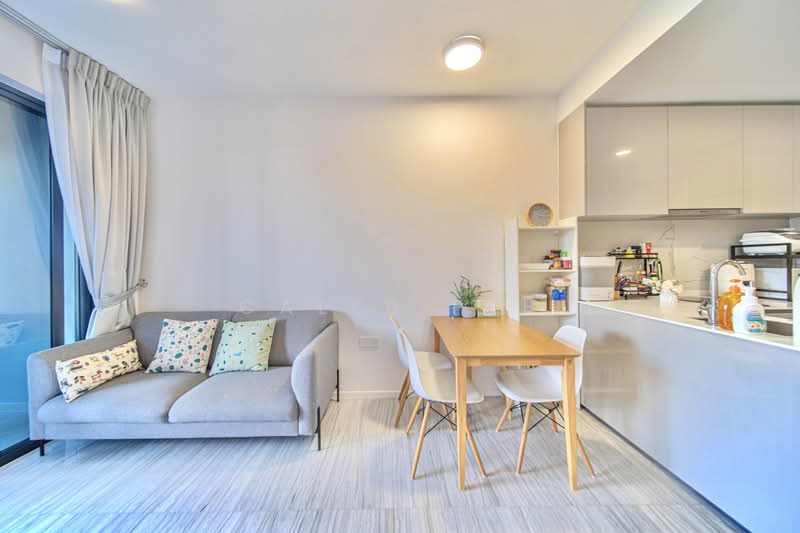 Parc Esta, 822 Sims Avenue, 2 Bedrooms, 743 sqft, Condominium For Sale, by Caleb Peh, 500196617 - Living Room - PropertyGuru.com.sg