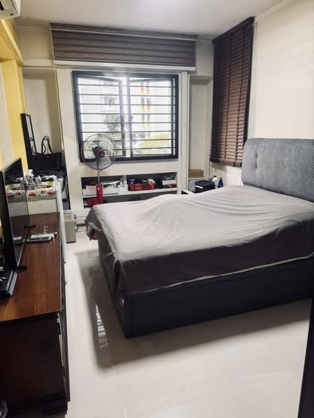 185B Rivervale Crescent, 185B Rivervale Crescent, 3 Bedrooms, 915 sqft, HDB Flat For Sale, by Elwyn Gerard, 500196618 - Bedroom - PropertyGuru.com.sg