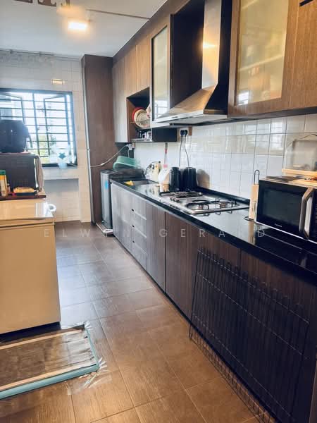 185B Rivervale Crescent, 185B Rivervale Crescent, 3 Bedrooms, 915 sqft, HDB Flat For Sale, by Elwyn Gerard, 500196618 - Kitchen - PropertyGuru.com.sg