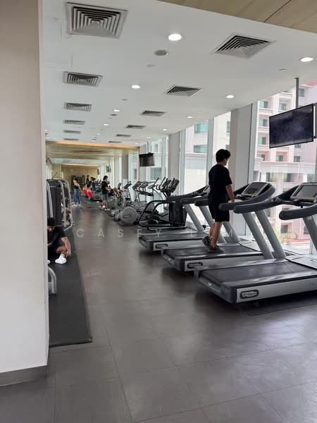 The Central, 6 Eu Tong Sen Street, Boat Quay / Raffles Place / Marina, 1,453 sqft, Office For Rent, by Casey Lim, 500196623 - Gym - CommercialGuru.com.sg