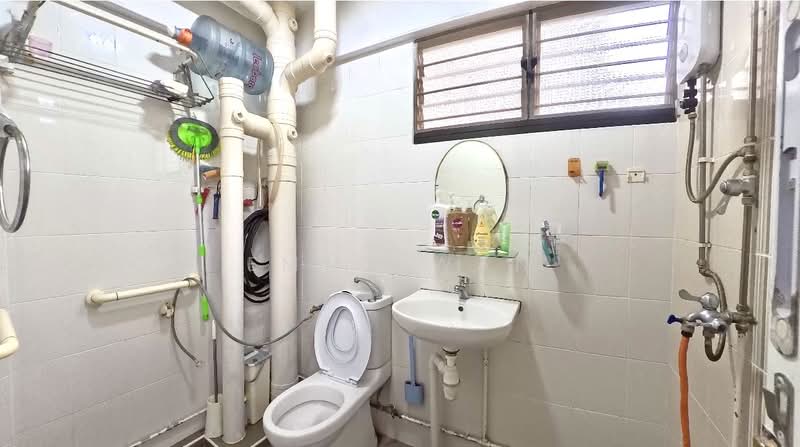 171 Yishun Avenue 7, 171 Yishun Avenue 7, 3 Bedrooms, 1,109 sqft, HDB Flat For Sale, by Emmy Wan, 500196624 - Bathroom - PropertyGuru.com.sg