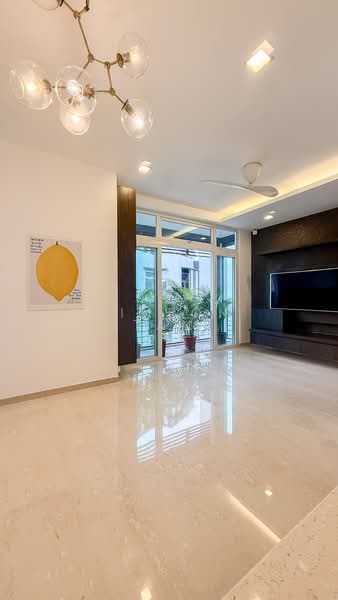 Coastarina, 510 East Coast Road, 4 Bedrooms, 1,389 sqft, Condominium For Sale, by Simeon Tan, 500196628 - Living Room - PropertyGuru.com.sg