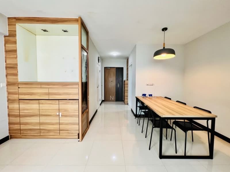 194B Bukit Batok West Avenue 6, 194B Bukit Batok West Avenue 6, 3 Bedrooms, 990 sqft, HDB Flat For Sale, by Jason Goh, 500196646 - PropertyGuru.com.sg