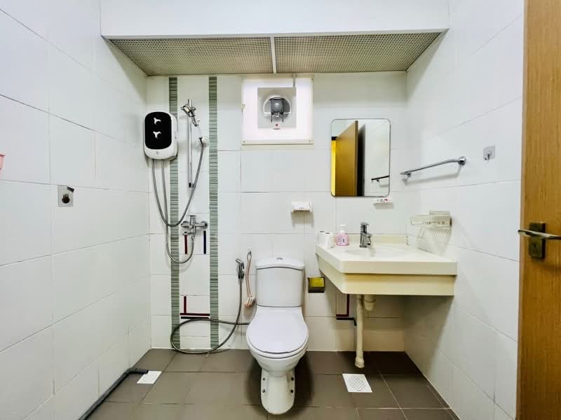 194B Bukit Batok West Avenue 6, 194B Bukit Batok West Avenue 6, 3 Bedrooms, 990 sqft, HDB Flat For Sale, by Jason Goh, 500196646 - PropertyGuru.com.sg
