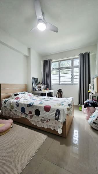 209B Punggol Place, 209B Punggol Place, 3 Bedrooms, 990 sqft, HDB Flat For Sale, by James Yeo, 500196668 - Bedroom - PropertyGuru.com.sg