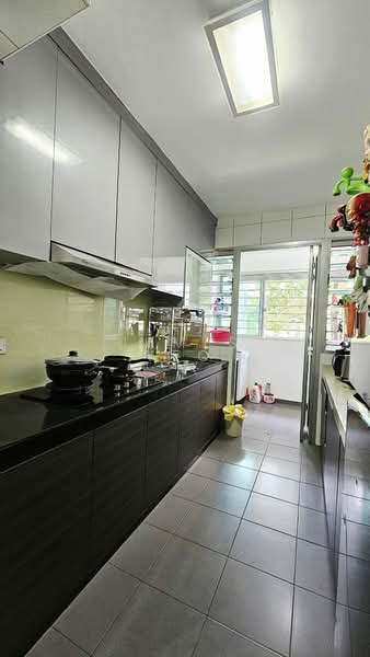 209B Punggol Place, 209B Punggol Place, 3 Bedrooms, 990 sqft, HDB Flat For Sale, by James Yeo, 500196668 - Kitchen - PropertyGuru.com.sg