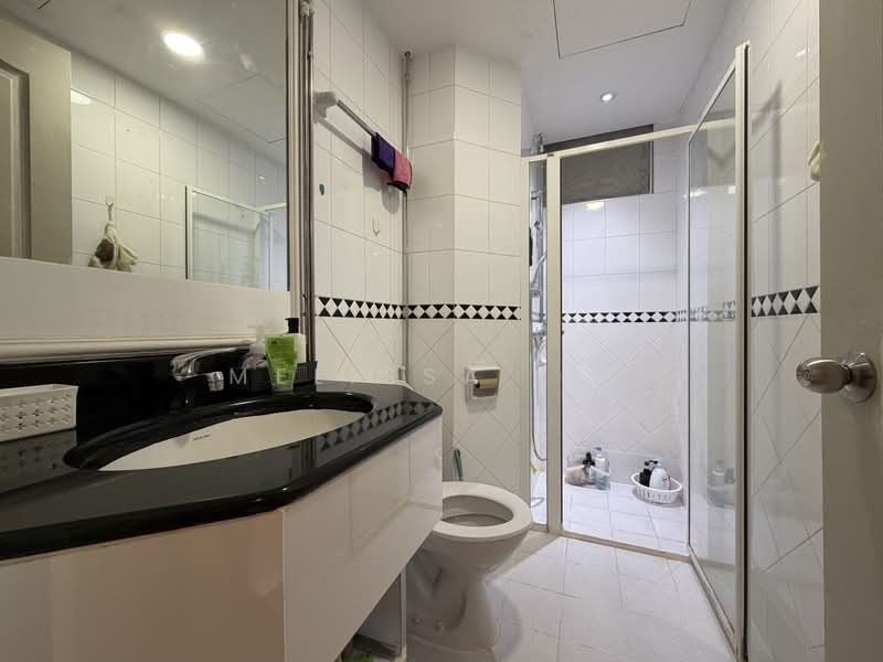 The Bencoolen, 180 Bencoolen Street, Beach Road / Bugis / Rochor, Room Rental, 100 sqft, Apartment For Rent, by Melissa Lim, 500196677 - Bathroom - PropertyGuru.com.sg