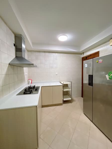 Trellis Towers, 700 Toa Payoh Lorong 1, Room Rental, 100 sqft, Condominium For Rent, by Fennie, 500196700 - Kitchen - PropertyGuru.com.sg