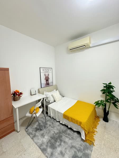 Kerrisdale, 30 Sturdee Road, Room Rental, 100 sqft, Condominium For Rent, by Fennie, 500196707 - Bedroom - PropertyGuru.com.sg