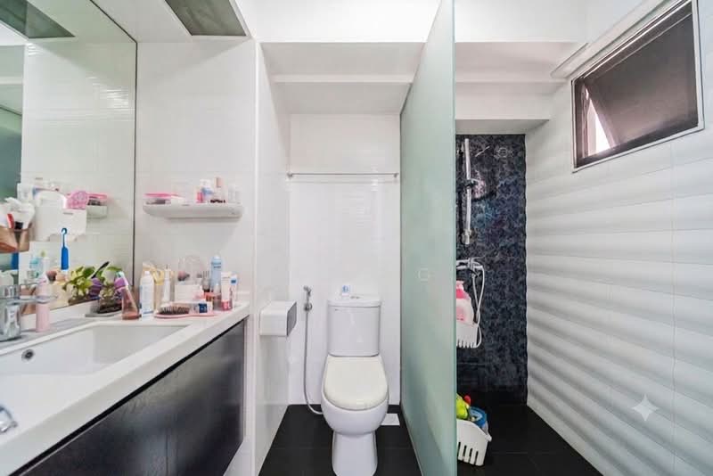 403C Fernvale Lane, 403C Fernvale Lane, 3 Bedrooms, 1,205 sqft, HDB Flat For Sale, by Jas Ng, 500196714 - Bathroom - PropertyGuru.com.sg