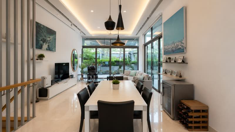 Seven Crescent, Crescent Road, 4 Bedrooms, 4,639 sqft, Cluster House For Sale, by James Gan, 500196732 - Living Room - PropertyGuru.com.sg